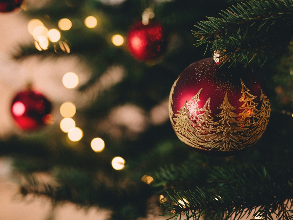 Decoración Navideña Segura: Prevención de Incendios Eléctricos