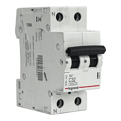 Interruptor Automático Legrand 6kA DE C 1 x 32A 419843 - Imagen 2